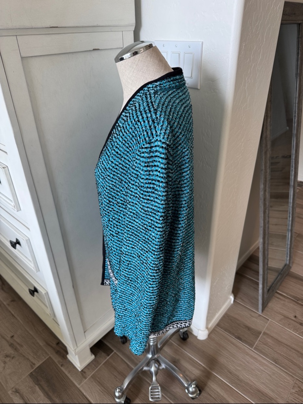 MISOOK L blue and black textured knit open front cardigan jacket - Picture 6 of 7